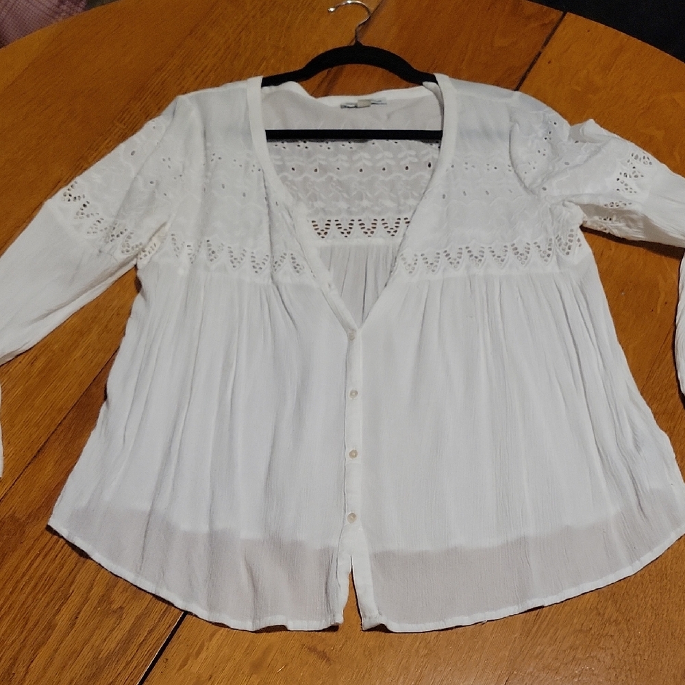 American Eagle Outfitters White Lace Blouse